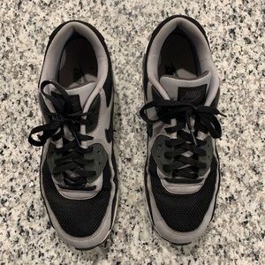 Men’s Nike Air Max 90